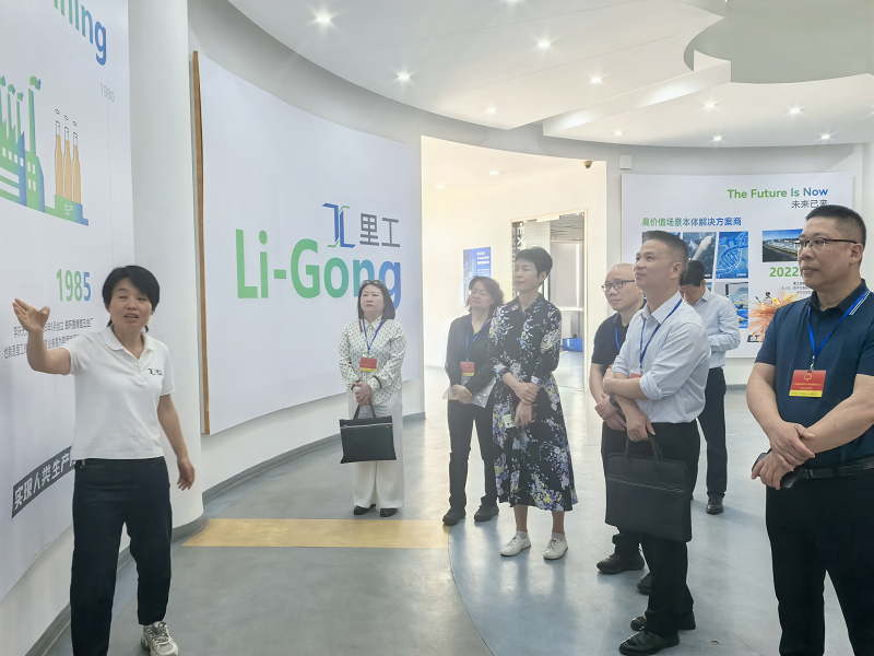 王向东副主任到大龙街开展建议办理专项视察