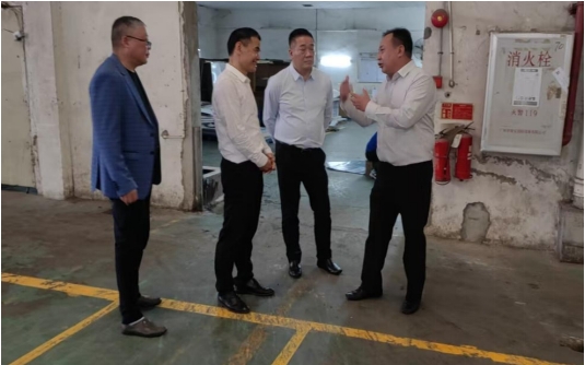 区人大常委会副主任李道明在石壁街开展安全生产专项检查