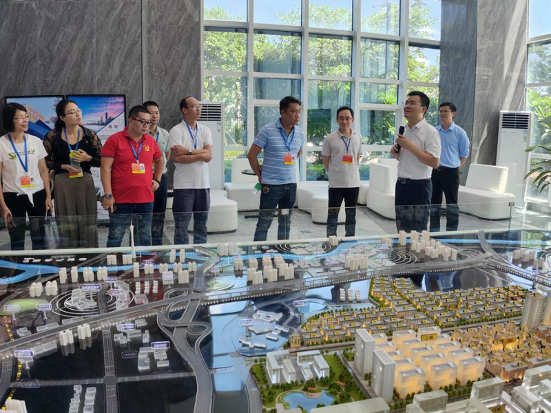 积极发挥人大代表作用助力企业高质量发展
