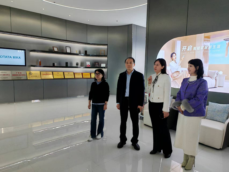 区人大常委会预算工委到化龙镇开展暖企走访工作